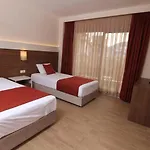 Sunway Club Hotel 3*