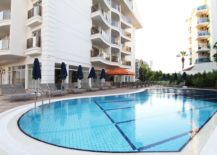 Sunway Club מלון מרמריס