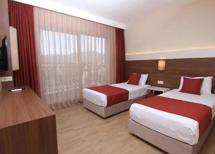 Sunway Club מלון 3*