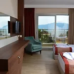 Sunway Club فندق مرمريس